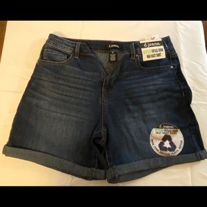 d.jeans Size 8 Jean Shorts